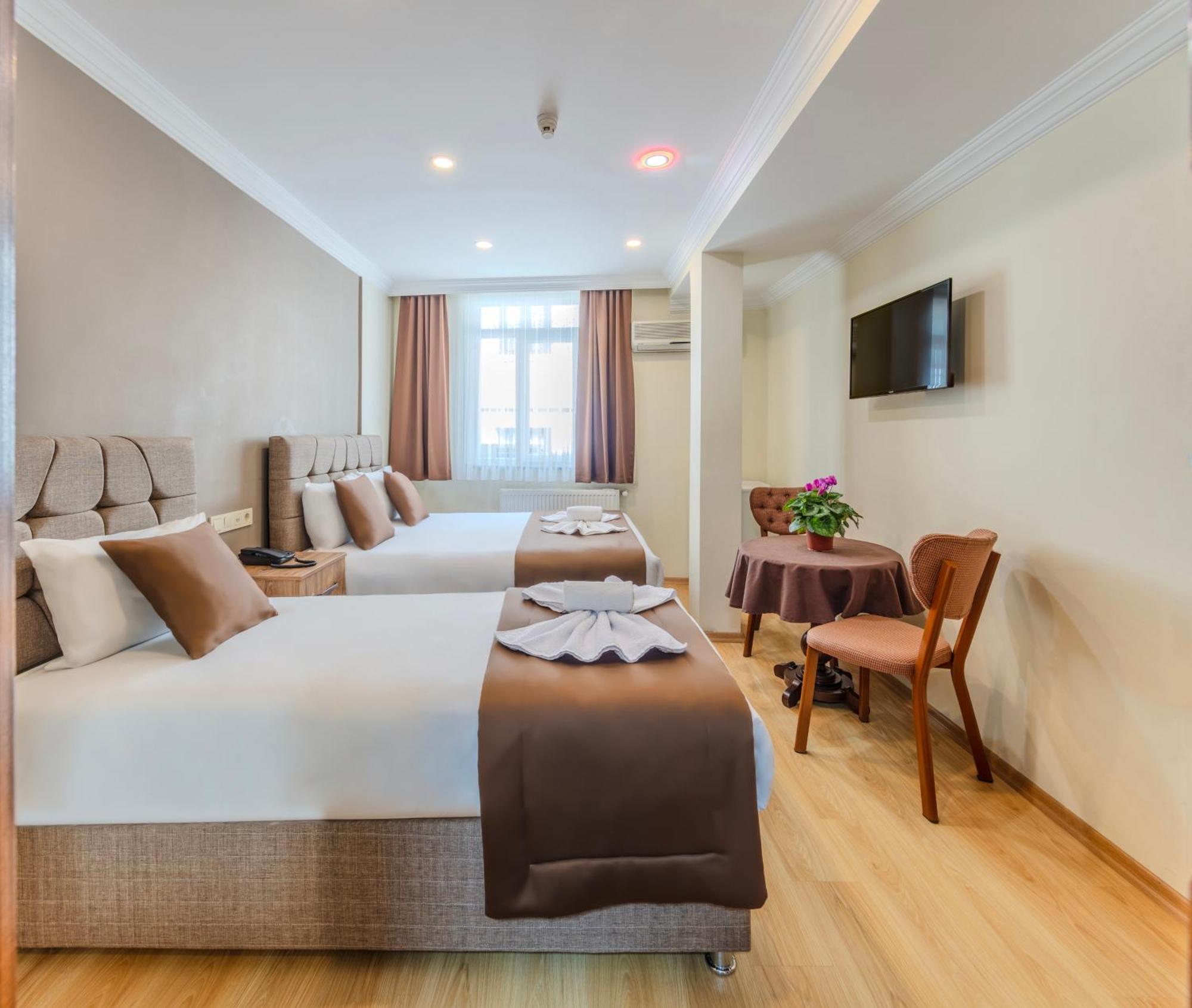 Hotel Silviya Istanboel Buitenkant foto