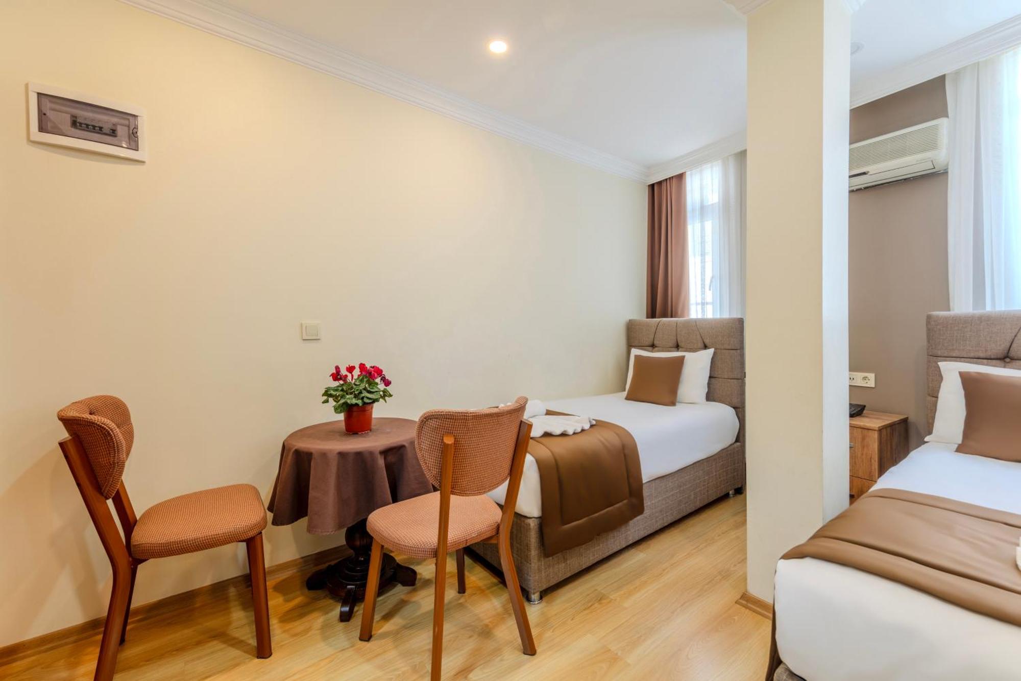 Hotel Silviya Istanboel Buitenkant foto