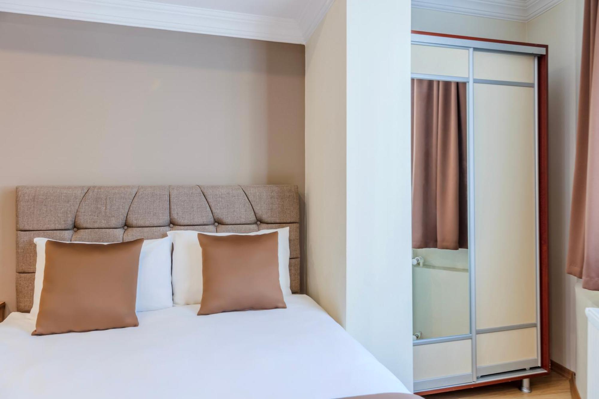Hotel Silviya Istanboel Buitenkant foto