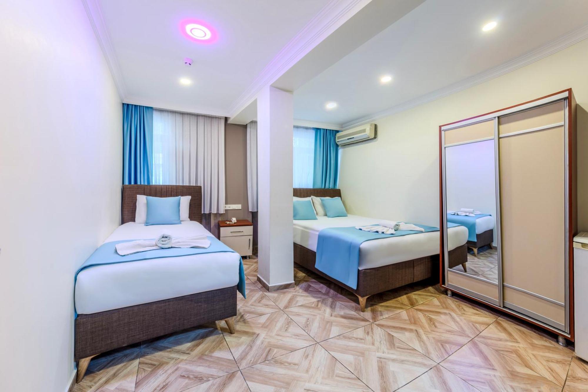 Hotel Silviya Istanboel Buitenkant foto